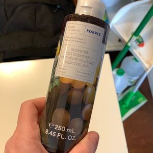 Korres renewing body cleanser